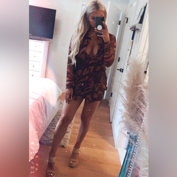 PrettyLittleThing Brown and Black Mini Dress - Picture 1 of 3